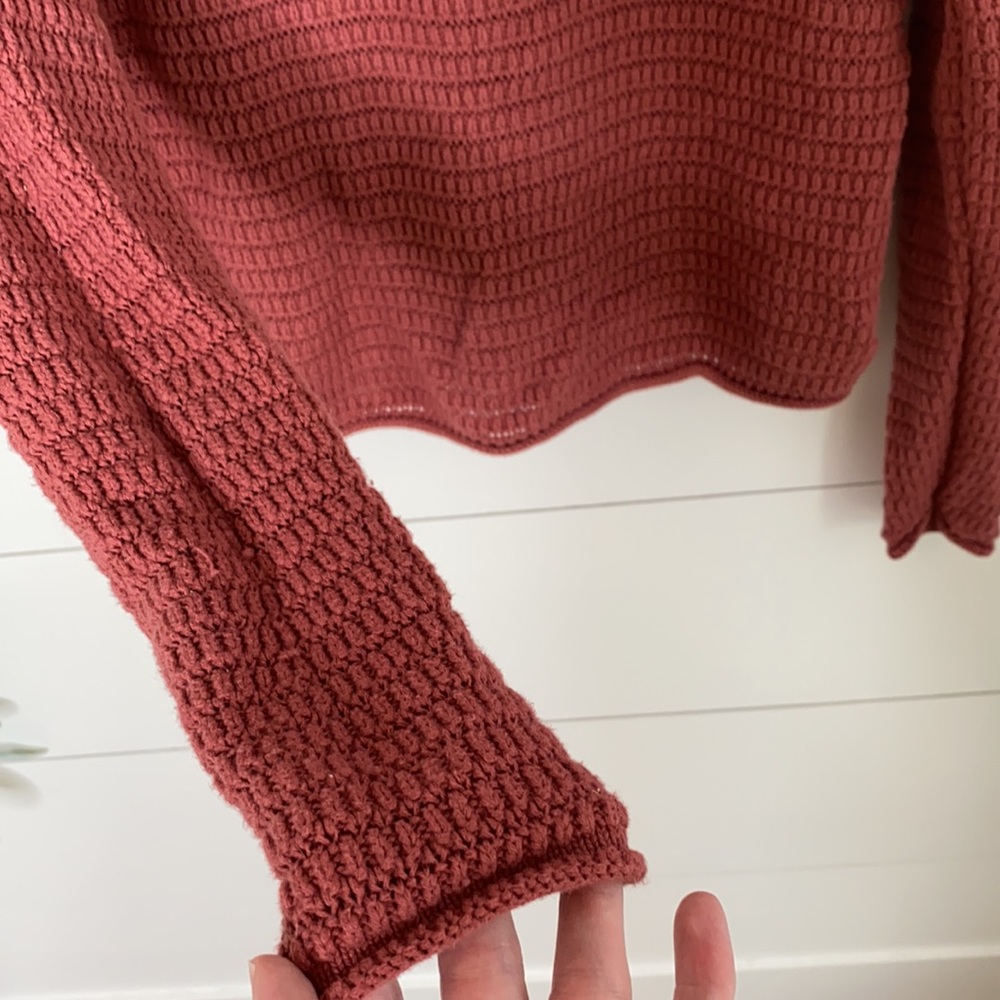 Universal Thread Sweater - Picture 3 of 3
